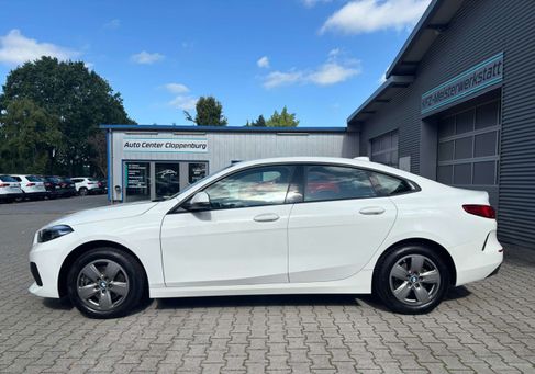 BMW 216, 2022 2
