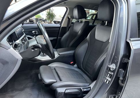 BMW 320, 2022