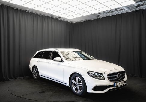 Mercedes-Benz E 200, 2020