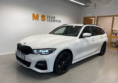 BMW 330, 2021