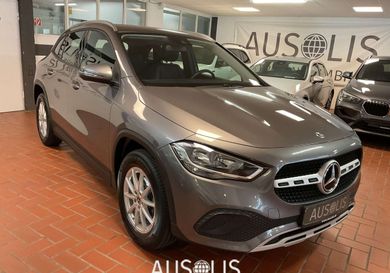 Mercedes-Benz GLA 180, 2022