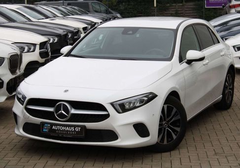 Mercedes-Benz A 180, 2022