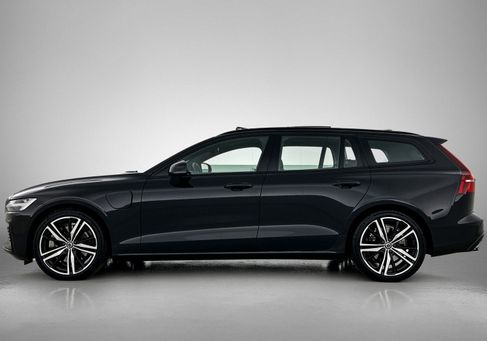 Volvo V60, 2021 3