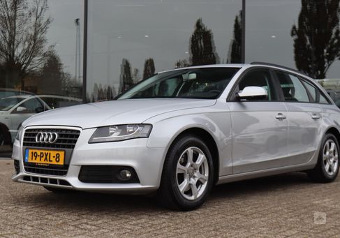 Audi A4, 2011