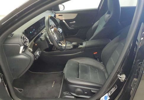 Mercedes-Benz A 220, 2022