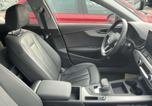 Audi A4, 2022