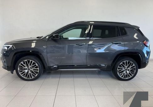 Jeep Compass, 2025 2