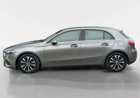 Mercedes-Benz A 200, 2025 2