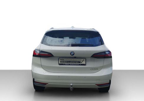 BMW 220, 2025 3