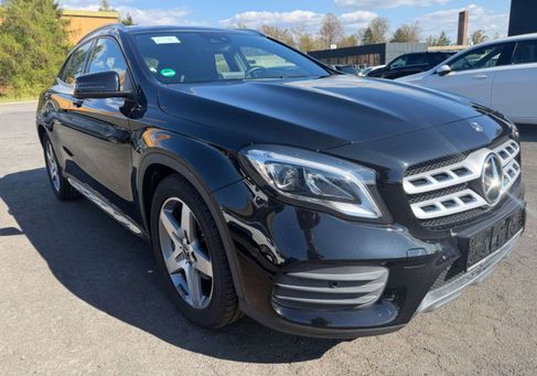 Mercedes-Benz GLA 200, 2019 3