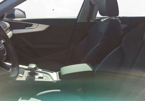 Audi A4, 2023