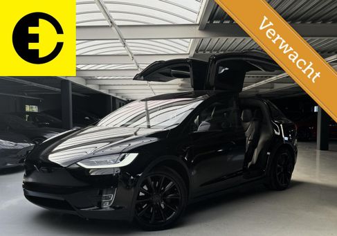 Tesla Model X, 2017