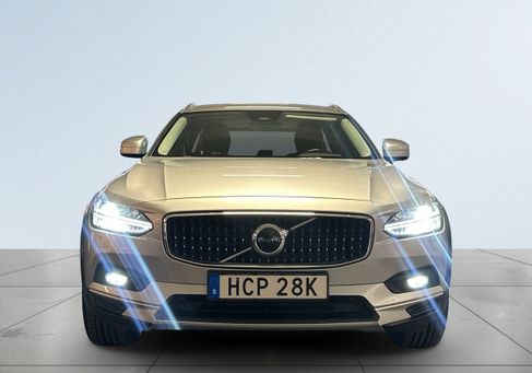 Volvo V90 Cross Country, 2022