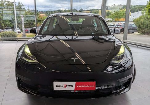 Tesla Model 3, 2022
