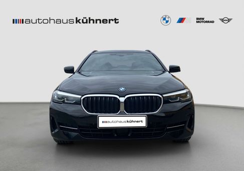 BMW 530, 2022