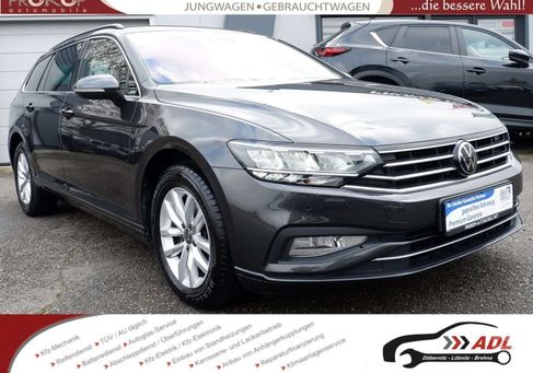 Volkswagen Passat Variant, 2022