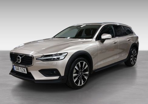 Volvo V60 Cross Country, 2024