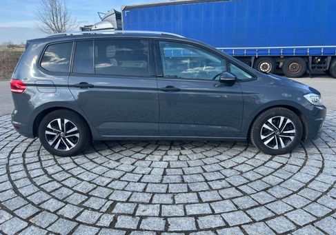 Volkswagen Touran, 2020 3