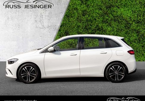 Mercedes-Benz B 200, 2024