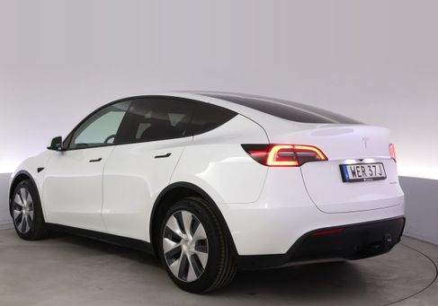 Tesla Model Y, 2024 3