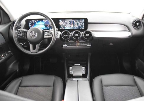 Mercedes-Benz GLB 200, 2021