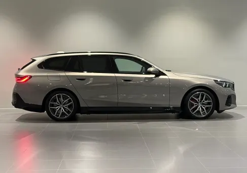 BMW, 2027 3