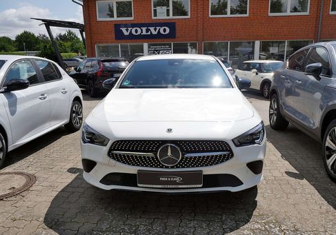 Mercedes-Benz CLA 250, 2022