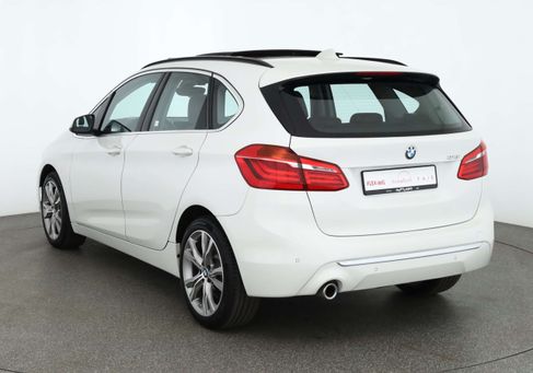 BMW 218, 2019 3
