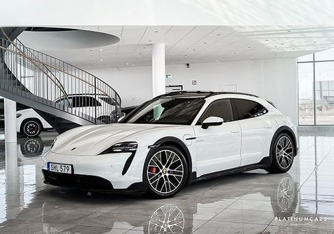 Porsche Taycan, 2022