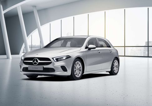 Mercedes-Benz A 180, 2021