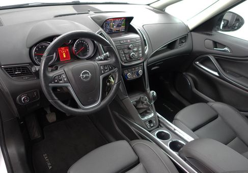 Opel Zafira Tourer, 2016