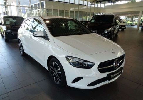 Mercedes-Benz B 180, 2024