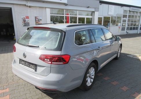 Volkswagen Passat Variant, 2023 3
