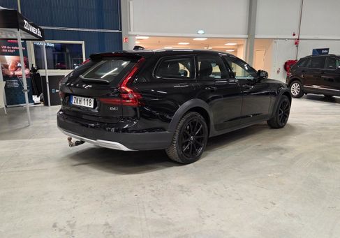 Volvo V90 Cross Country, 2022