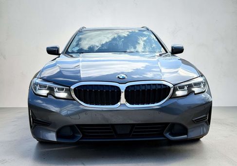 BMW 320, 2021