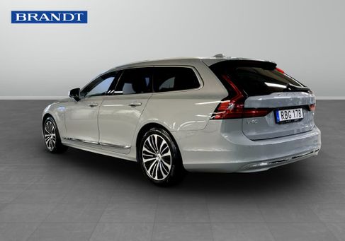 Volvo V90, 2025