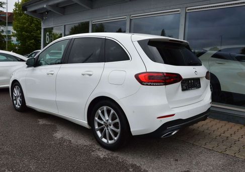 Mercedes-Benz B 180, 2019