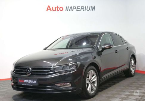 Volkswagen Passat, 2021