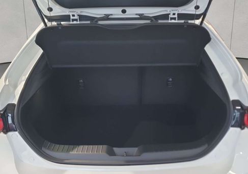 Mazda 3, 2026