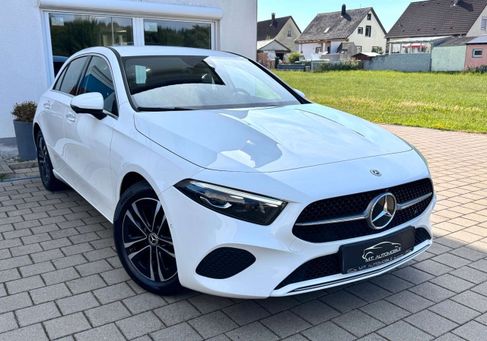 Mercedes-Benz A 200, 2023