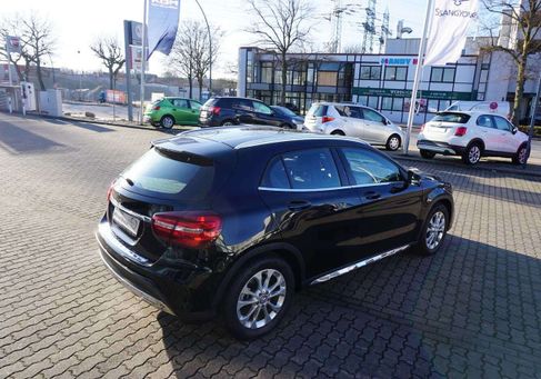 Mercedes-Benz GLA 180, 2017