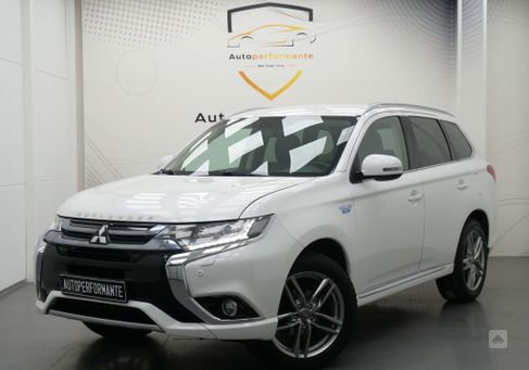 Mitsubishi Outlander, 2016