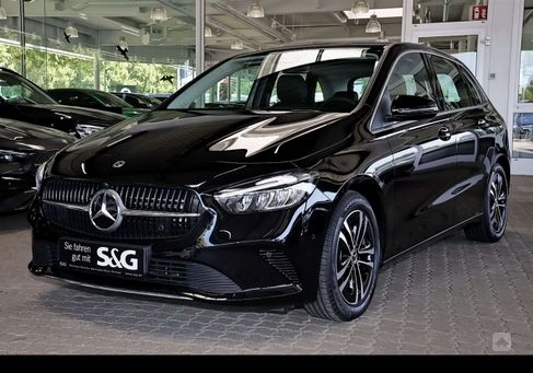 Mercedes-Benz B 180, 2024