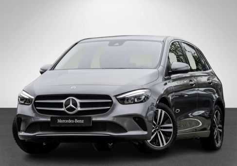 Mercedes-Benz B 200, 2022