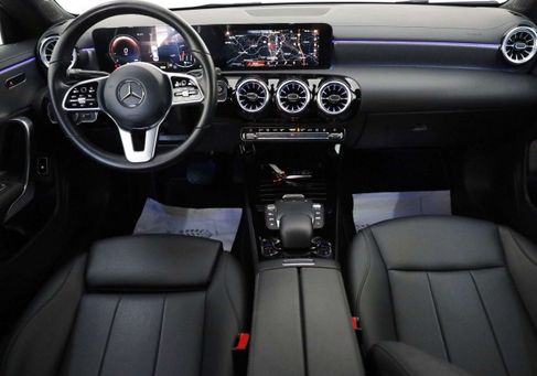 Mercedes-Benz CLA 250, 2022 3