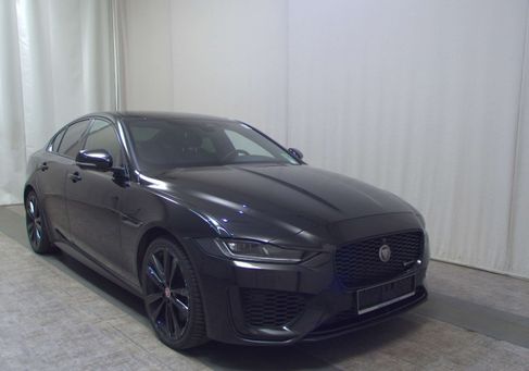 Jaguar XE, 2022