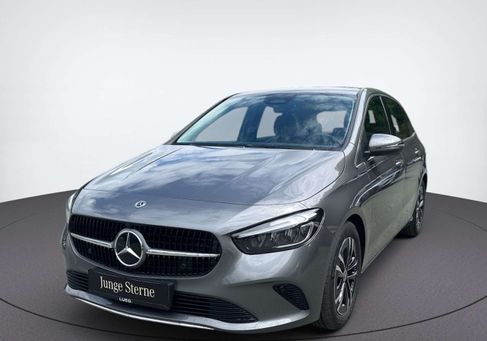 Mercedes-Benz B 180, 2025