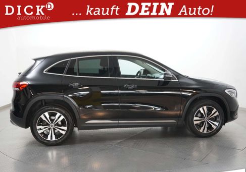 Mercedes-Benz GLA 180, 2023