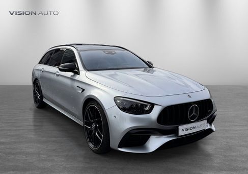 Mercedes-Benz E 300, 2022 3