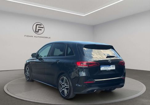 Mercedes-Benz B 200, 2022